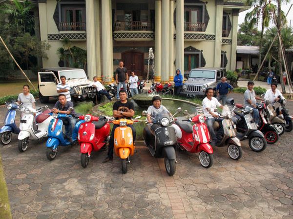 Komunitas Kutu Vespa Club Komunitas Kutu Vespa Club