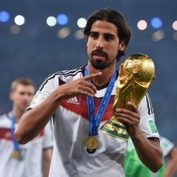 Pires Sarankan Arsenal Rekrut Khedira