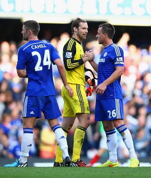 Terry Puji Kekompakan Chelsea dalam Bertahan
