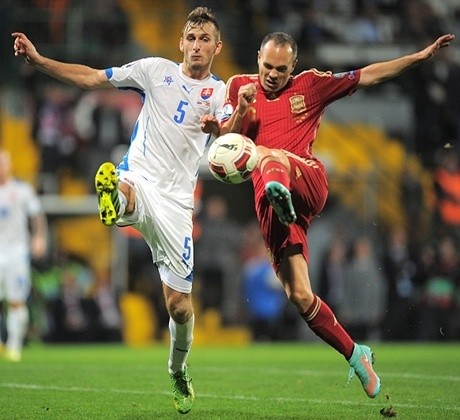 Iniesta Minta Spanyol Tak Ulang Kesalahan dan Segera Bikin Perubahan