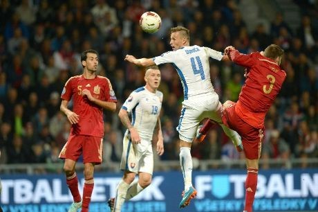 Spanyol Kalah karena Lengah