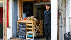 Kafe di Inggris ini Jajakan Makanan Sisa, Bayar Seikhlasnya