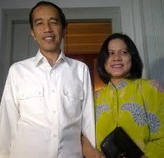 Barang yang Dikemas dari Rumah Dinas Jokowi Diangkut ke Solo