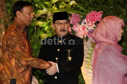 Usai Hadiri Pernikahan Putrinya, Antasari Kembali ke LP Ditemani Istri