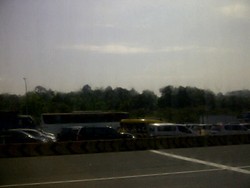 Pagi-pagi, Arus Lalin Menuju Puncak dari Jagorawi Sudah Macet