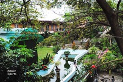 Berwisata Sambil Belajar di Kampoeng Ilmu Surabaya