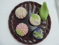 Wagashi, Jajanan Tradisional Jepang yang Cantik & Imut