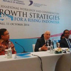 Pemenang Nobel Ekonomi Ini Percaya Jokowi Bisa Bikin RI Maju