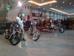 Kustomfest 2014 Diserbu Penggemar Motor Modif Mancanegara