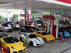 Komunitas Mobil Sport nan Eksotis Ini Larang Anggotanya Modif Pelat Nomor