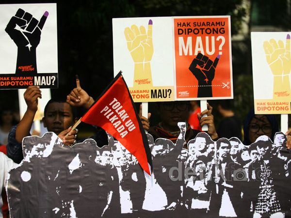 Aksi Tolak UU Pilkada di Bundaran HI