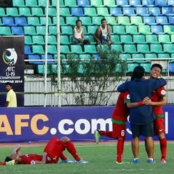 Mereka Tertunduk Lesu dan Menangis