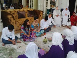 Ashanty dan Anang Gelar Syukuran Tujuh Bulanan