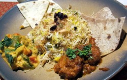 Chef Bandaru dari India Meracik Chicken Tikka di La Brasserie