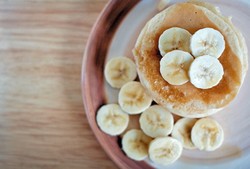 Pancake Pisang Tanpa Tepung, Siap Santap dalam 5 Menit!
