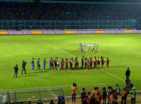 Arema Kalahkan Persipura Tiga Gol Tanpa Balas