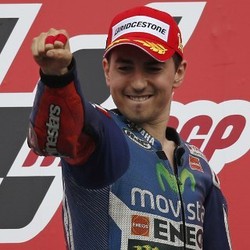 Gembira Bukukan Dua Kemenangan Beruntun, Lorenzo Juga Puji Marquez