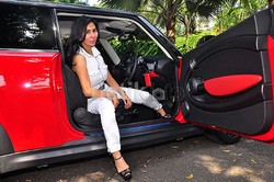 Mini Cooper Hiasi Rumah Minimalis Modern Ratna Dilla
