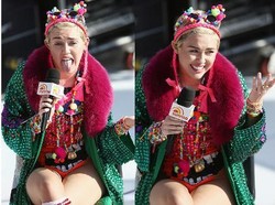 Miley Cyrus: Tak Masalah Disebut Gila karena Aku Memang Gila