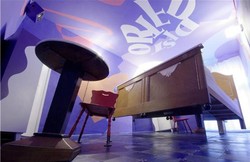 Hotel di Jerman Punya Kamar Terbalik & Kasur Melayang!