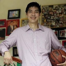 Rony Gunawan yang Tetap Hot di Dalam dan Luar Lapangan