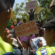 Warga Terimbas Limbah Datangi Kantor BLH Pasuruan