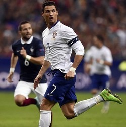 Lututnya Dikompres Es, Ronaldo: Itu Cuma Tindakan Pencegahan