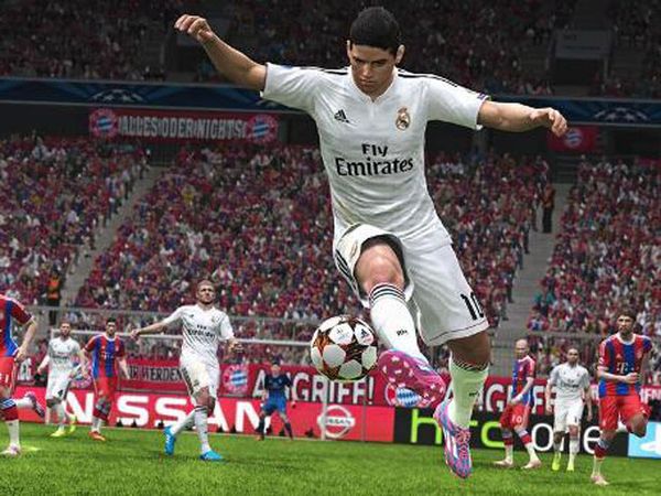 PES 2015 Makin Realistis