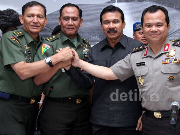 TNI-Polri Sampaikan Hasil Investigasi Bentrokan di Batam