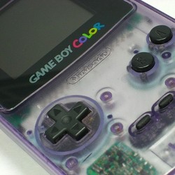 Wow! Android Wear Bisa Dipakai Main Game Boy