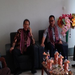 CT Serahkan Bantuan Rp 2,4 Miliar dari SBY ke Masyarakat Banda Neira