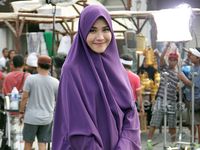 Zaskia Mecca Cantik Berhijab Syari