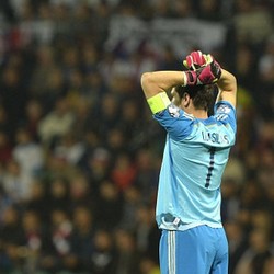 Ancelotti: Kesalahan Casillas Bisa Dihitung Sebelah Tangan