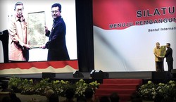 SBY Dapat Penghargaan dari Gubernur se-Indonesia