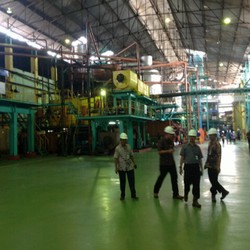 Kasihan, 1.300 Karyawan Pabrik Gula Ini Digaji dengan Gula Pasir