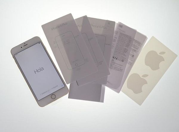 Membongkar Isi Kemasan iPhone 6 Plus