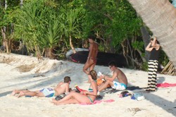 Bule Berjemur & Sunset Cantik di Tanjung Gelam, Karimunjawa