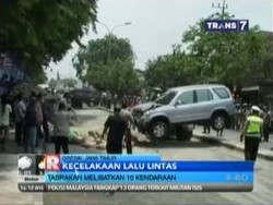 Tabrakan Beruntun Libatkan 10 Kendaraan, 3 Tewas dan 9 Orang Terluka