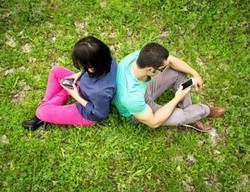 Jasa Kekasih Virtual Bikin Happy Para Jomblo Kesepian