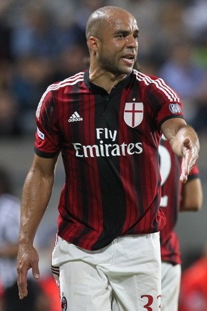 Kedatangan David Luiz Buat Alex Pergi dari PSG