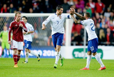 Santos Tahu Ronaldo Bakal Selamatkan Portugal