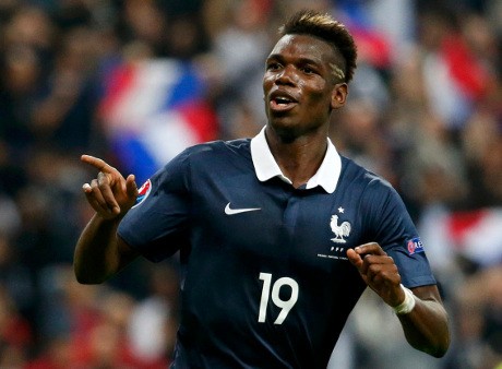 Minta Kaus Pogba tapi Malah Disodori Celana, Bocah Ini pun Ngeloyor Pergi