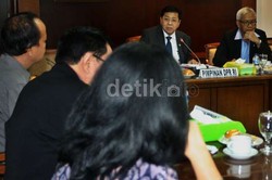 Pimpinan DPR Gelar Pertemuan dengan Kadin Malam Ini