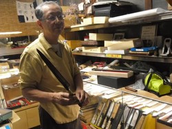 Melihat Pembuatan Pisau Khas Sakai yang Super Tajam Bersama Sang Master