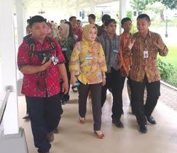 Sebelum #KopdarPamitan dengan SBY, 20 Undangan Terpilih Tur Istana Yogya