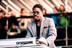 Keyboardist Jack White dan The Mars Volta, Ikey Owens, Tutup Usia