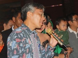 Ketika Bos Mitsubishi Diajak Karaoke Yuni Shara