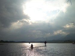 Sore Genit di Situ Bagendit, Garut