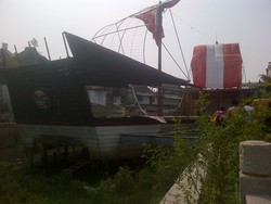 Ganggu Aliran Kali Semarang, Replika Kapal Cheng Ho Dibongkar