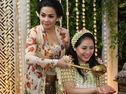 Rambut Raffi dan Nagita Dipersatukan Terus Dikubur